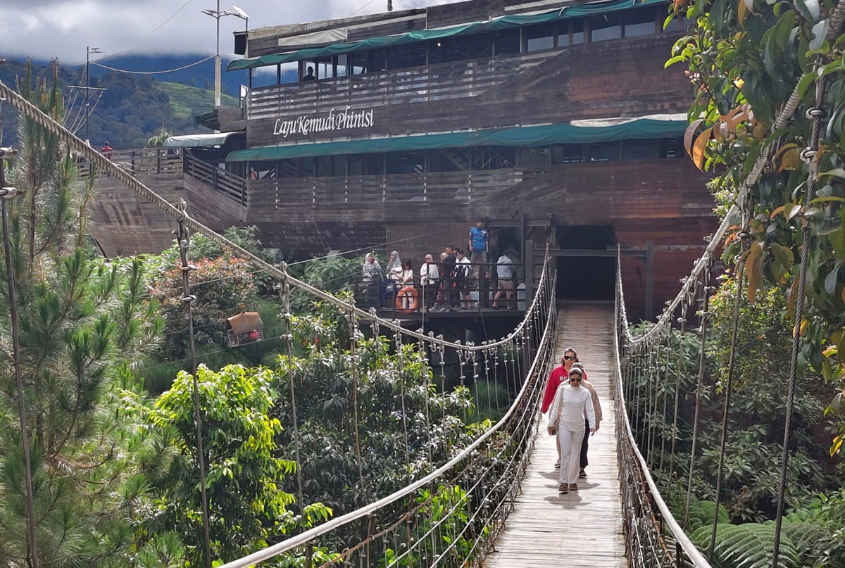 Peri Pedro, Sampah Pengunjung Glamping Likeside Diangkut Rutin 1 Minggu Sekali